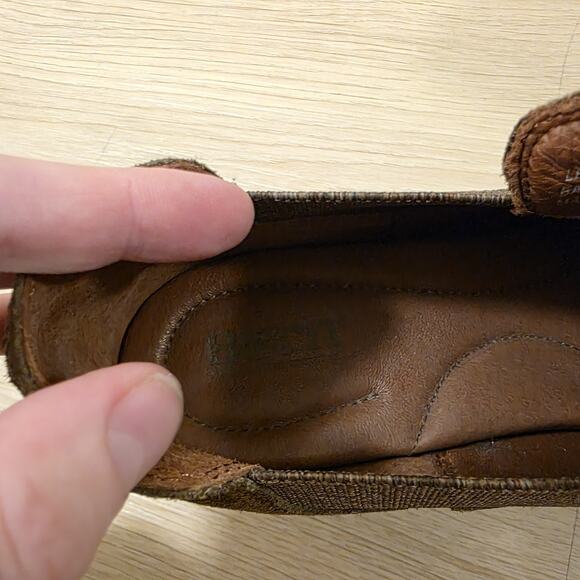 Born Brown Distressed Suede Chelsea Dallia Slip On Ankle Boots Size 10M - Picture 7 of 9